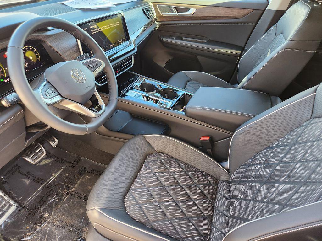 new 2026 Volkswagen Atlas car, priced at $56,084