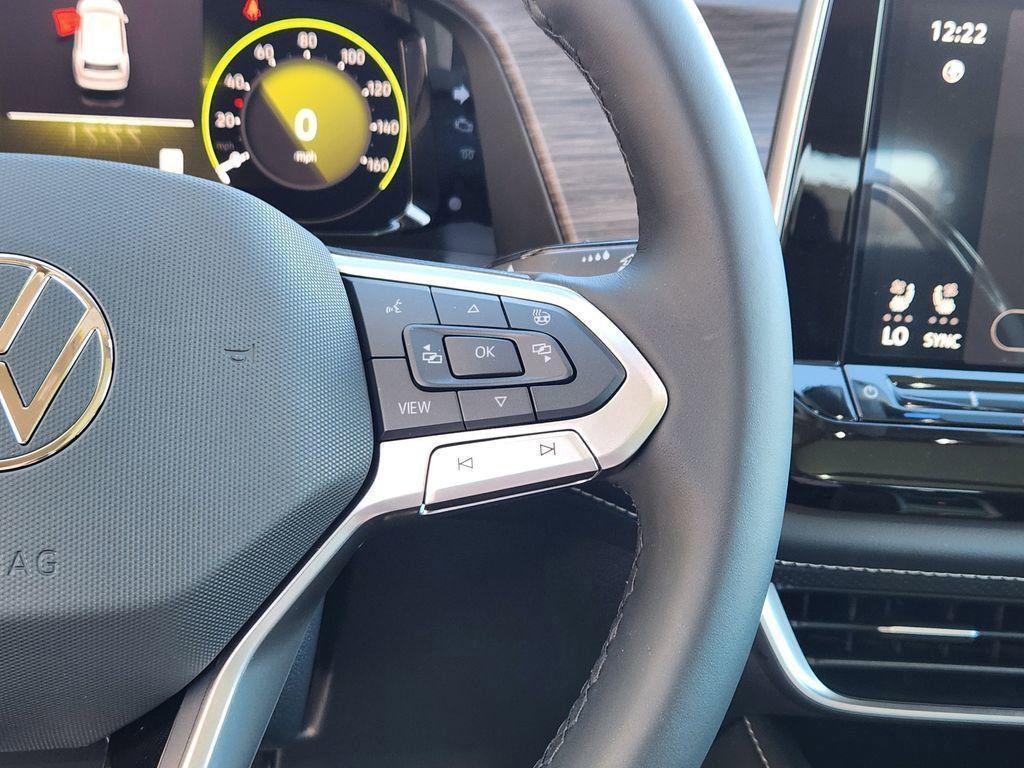 new 2026 Volkswagen Atlas car, priced at $56,084