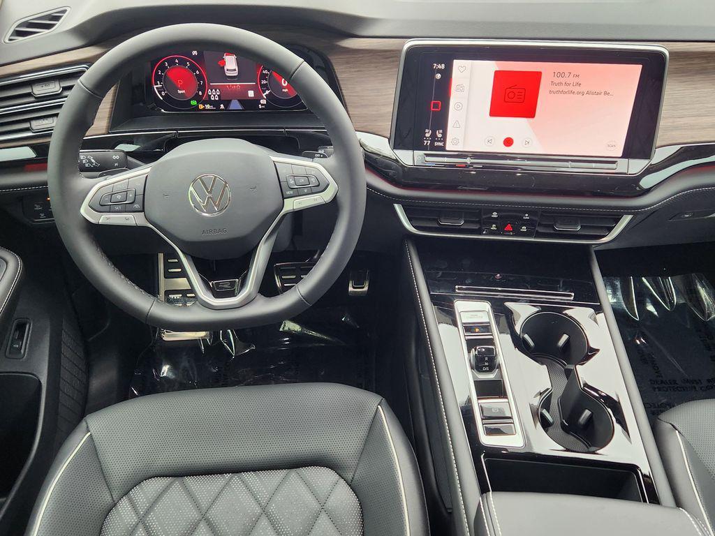 new 2026 Volkswagen Atlas car, priced at $56,122