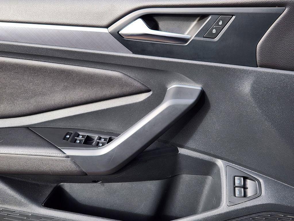 used 2024 Volkswagen Jetta car, priced at $18,797