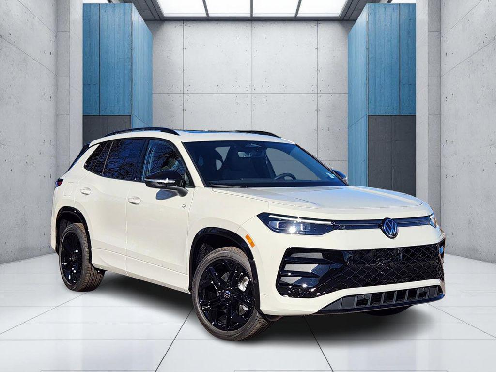 new 2026 Volkswagen Tiguan car, priced at $42,025