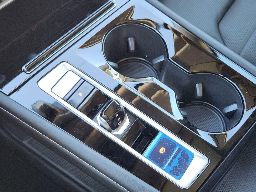 new 2026 Volkswagen Atlas car, priced at $51,422