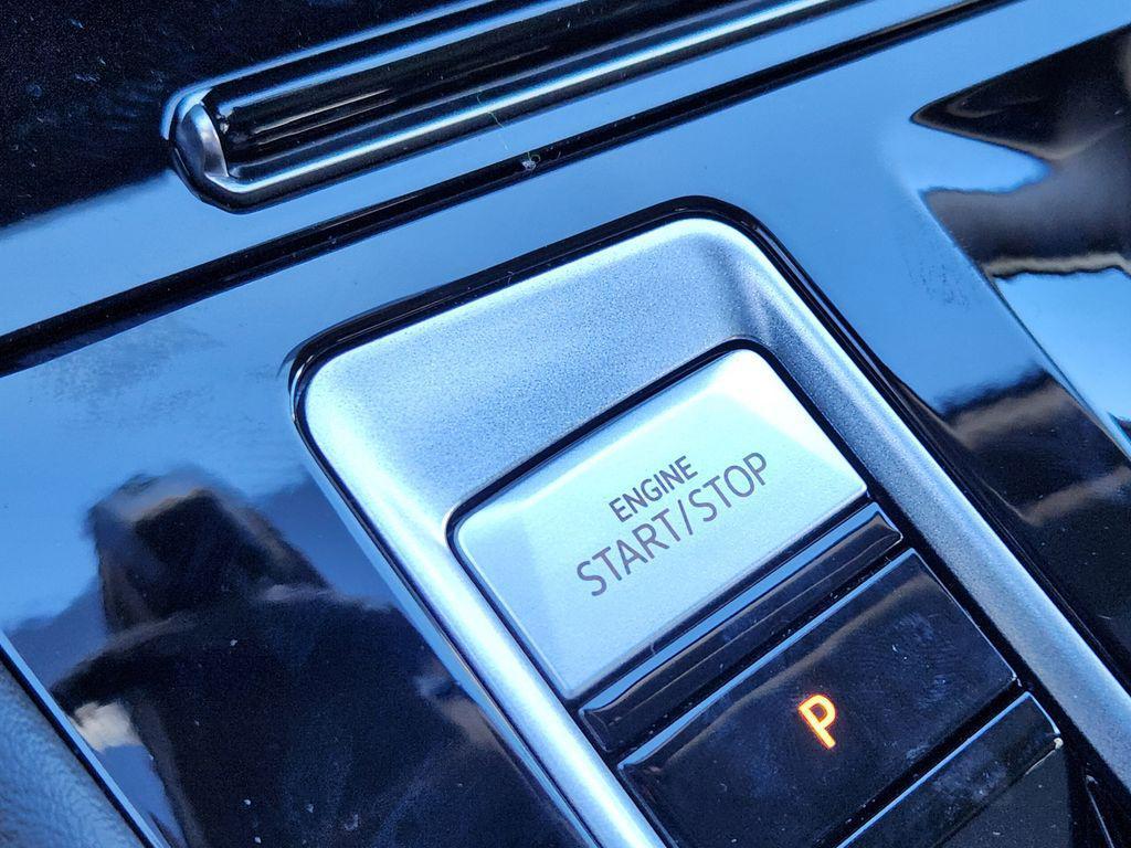 new 2026 Volkswagen Atlas car, priced at $56,682