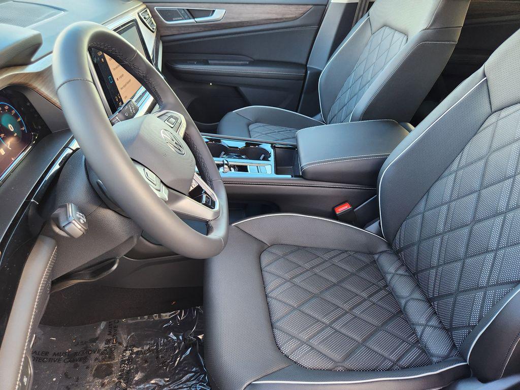 new 2026 Volkswagen Atlas car, priced at $56,682