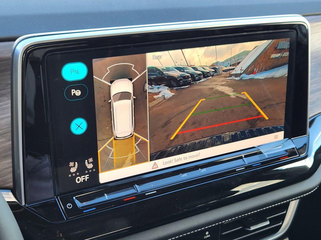 new 2026 Volkswagen Atlas car, priced at $56,682