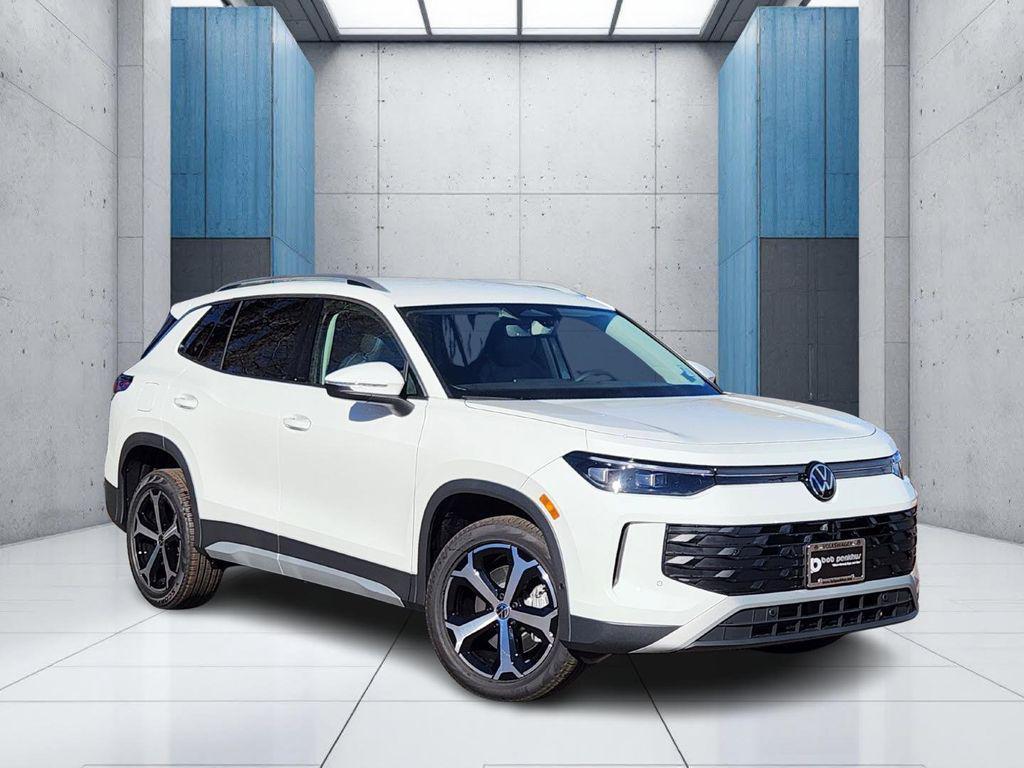 new 2026 Volkswagen Tiguan car, priced at $38,385