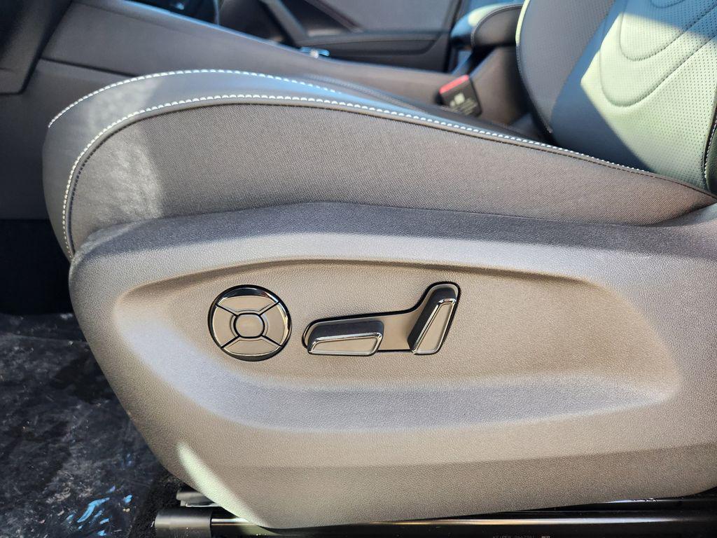 new 2026 Volkswagen Tiguan car, priced at $42,025