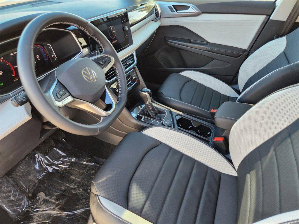 new 2025 Volkswagen Taos car, priced at $34,298