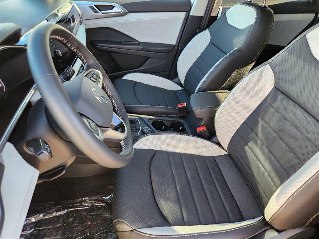 new 2025 Volkswagen Taos car, priced at $34,298