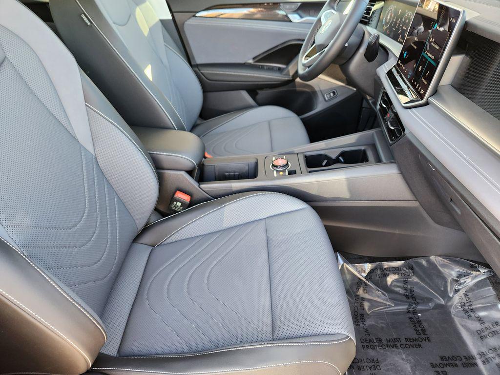 new 2026 Volkswagen Tiguan car, priced at $39,585