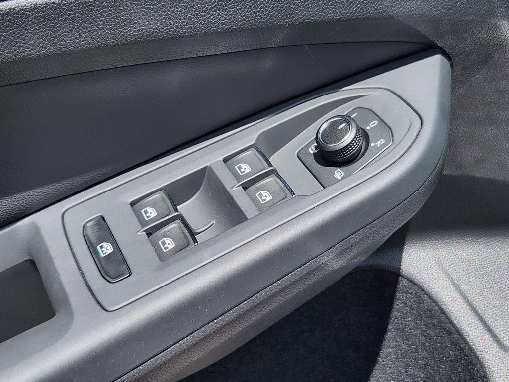 new 2025 Volkswagen Golf GTI car, priced at $38,289
