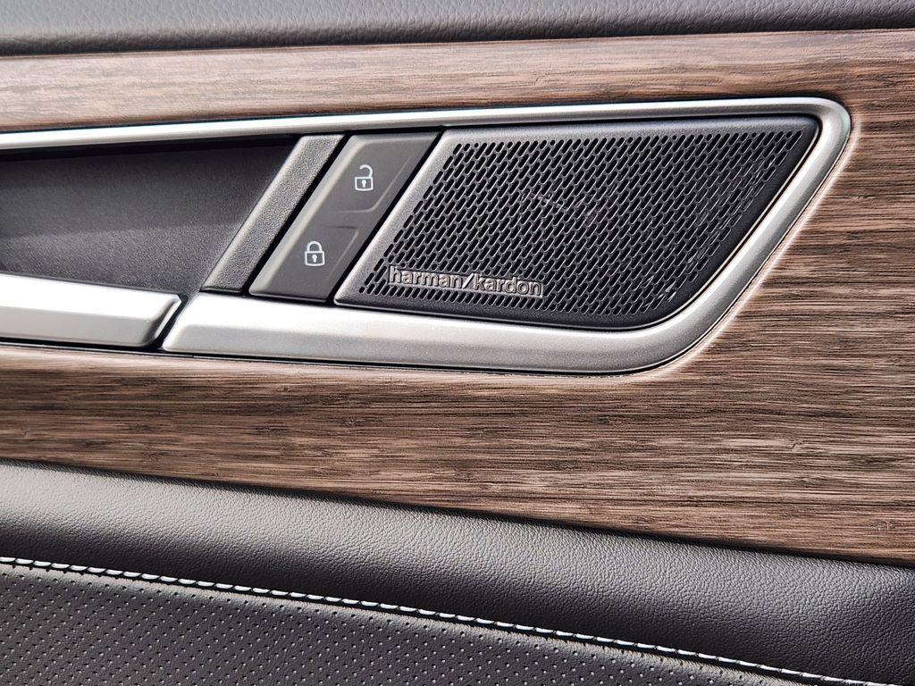 new 2026 Volkswagen Atlas car, priced at $57,119