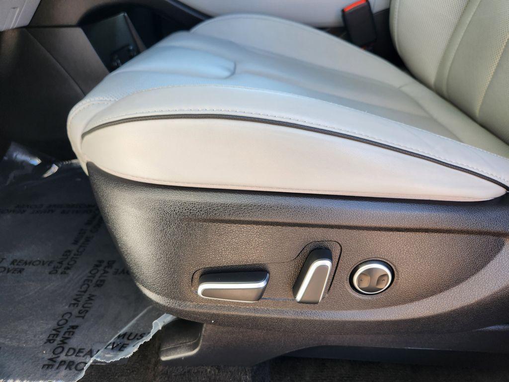 used 2025 Hyundai Palisade car, priced at $34,497