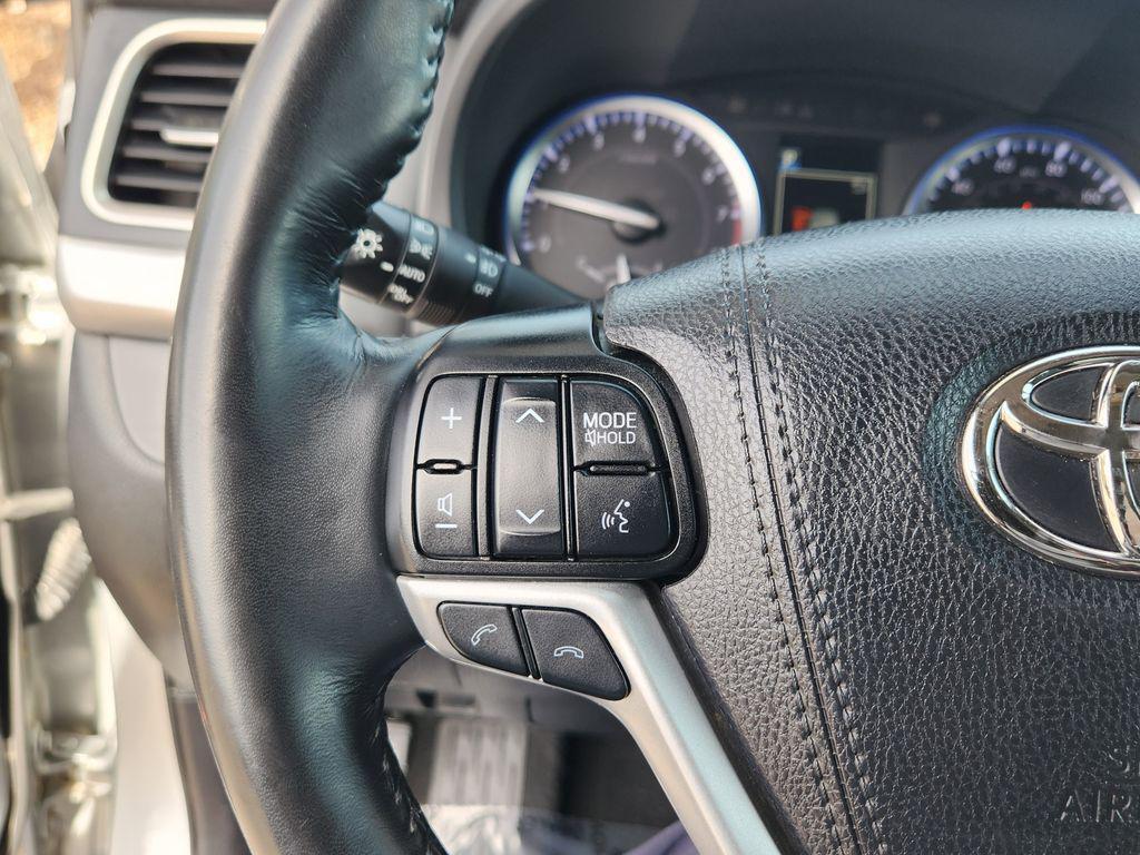 used 2019 Toyota Highlander car, priced at $25,549