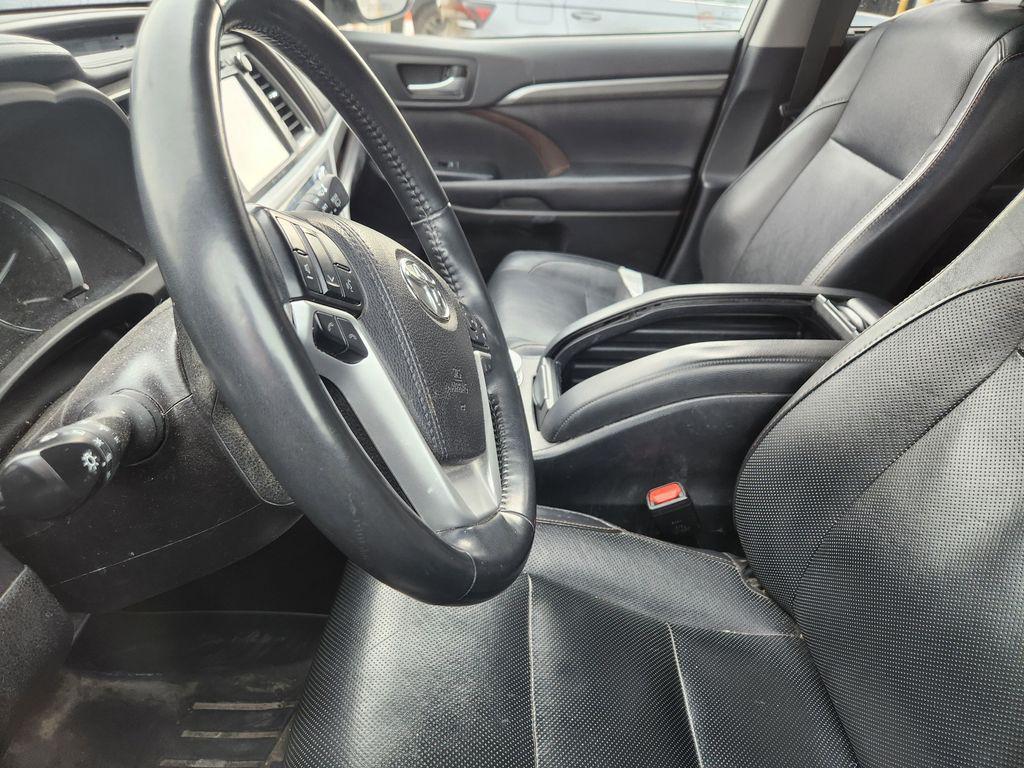 used 2019 Toyota Highlander car, priced at $25,797