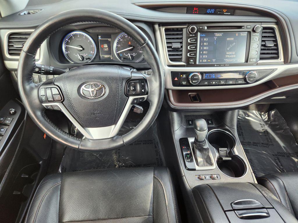 used 2019 Toyota Highlander car, priced at $25,549