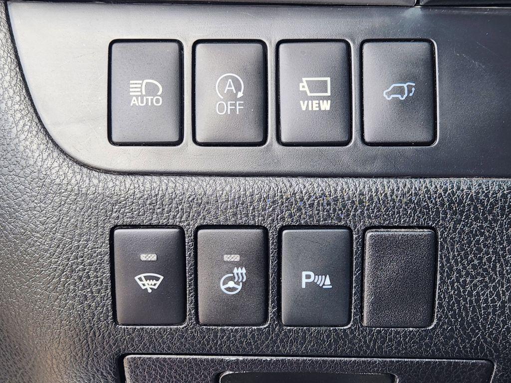 used 2019 Toyota Highlander car, priced at $25,549