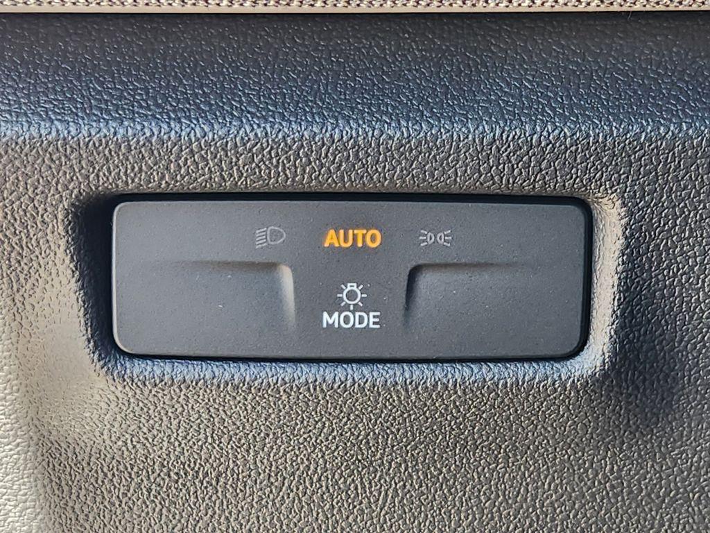 new 2026 Volkswagen Tiguan car, priced at $35,480