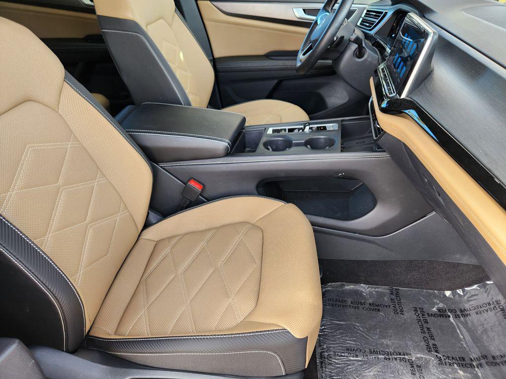 used 2025 Volkswagen Atlas Cross Sport car