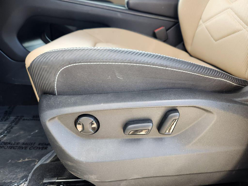 used 2025 Volkswagen Atlas Cross Sport car