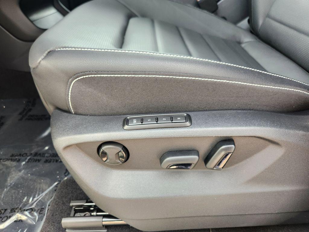 new 2026 Volkswagen Atlas Cross Sport car, priced at $51,407