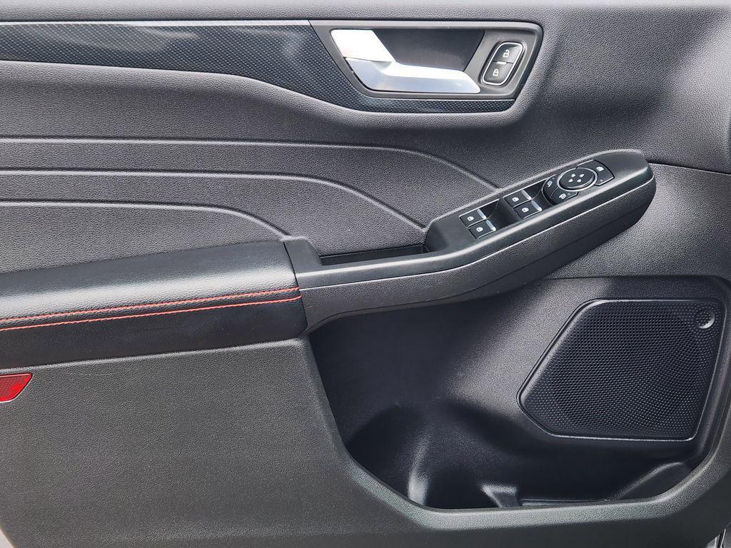 used 2024 Ford Escape car, priced at $25,497