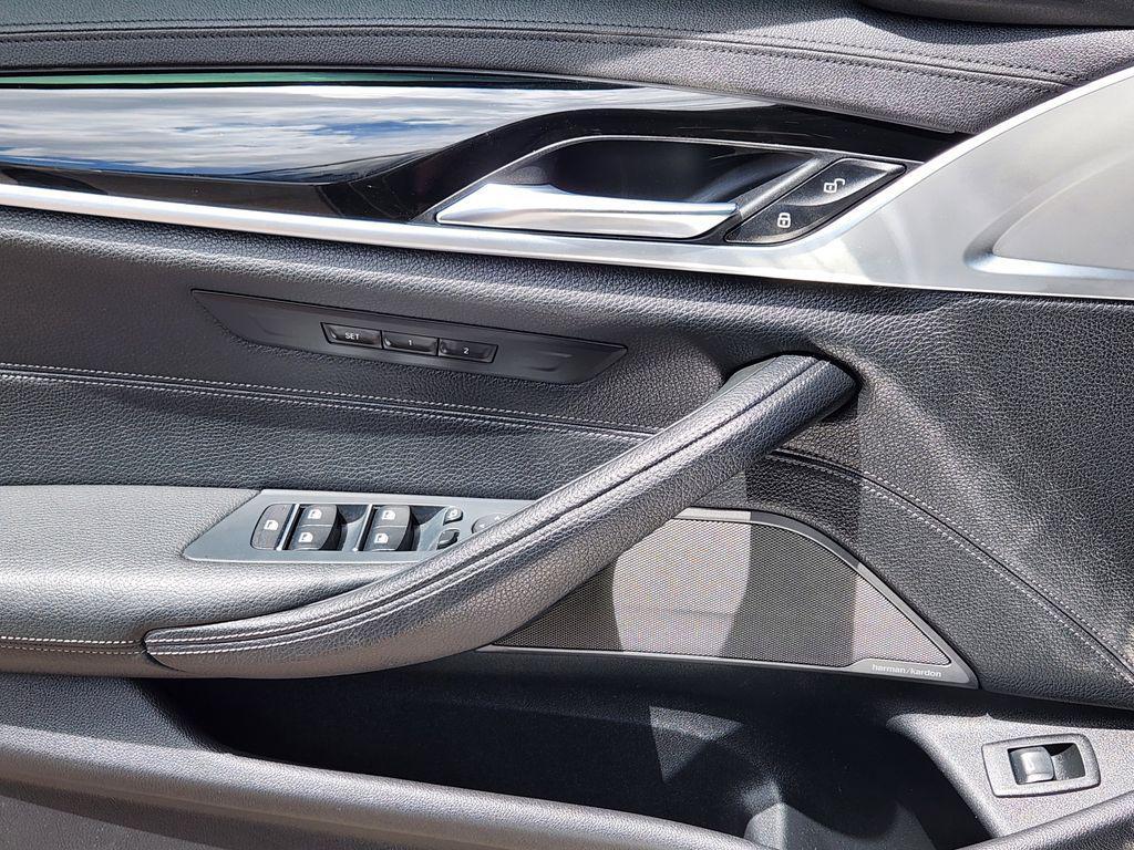 used 2020 BMW M550 car, priced at $38,487