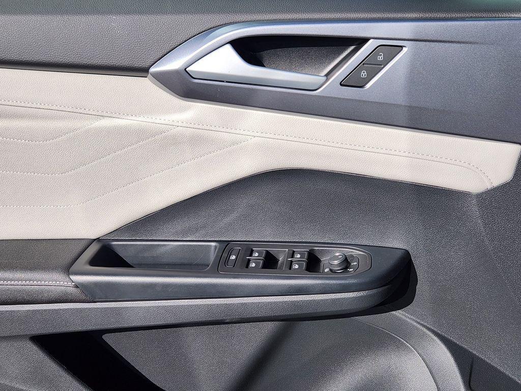 new 2026 Volkswagen Taos car, priced at $38,174