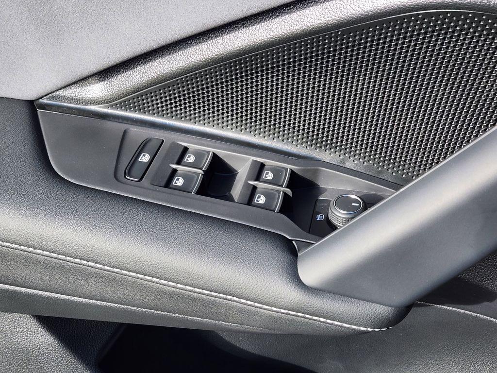 new 2026 Volkswagen Tiguan car, priced at $37,706