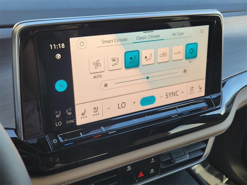 new 2026 Volkswagen Atlas Cross Sport car, priced at $41,276