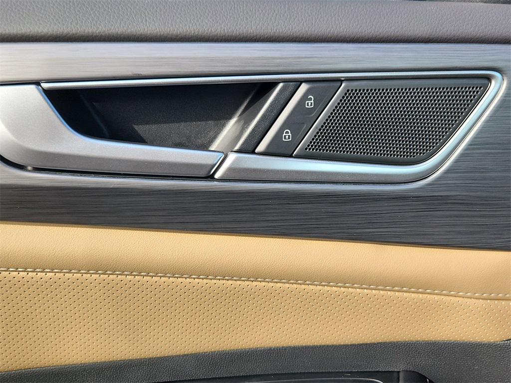 new 2026 Volkswagen Atlas Cross Sport car, priced at $41,276