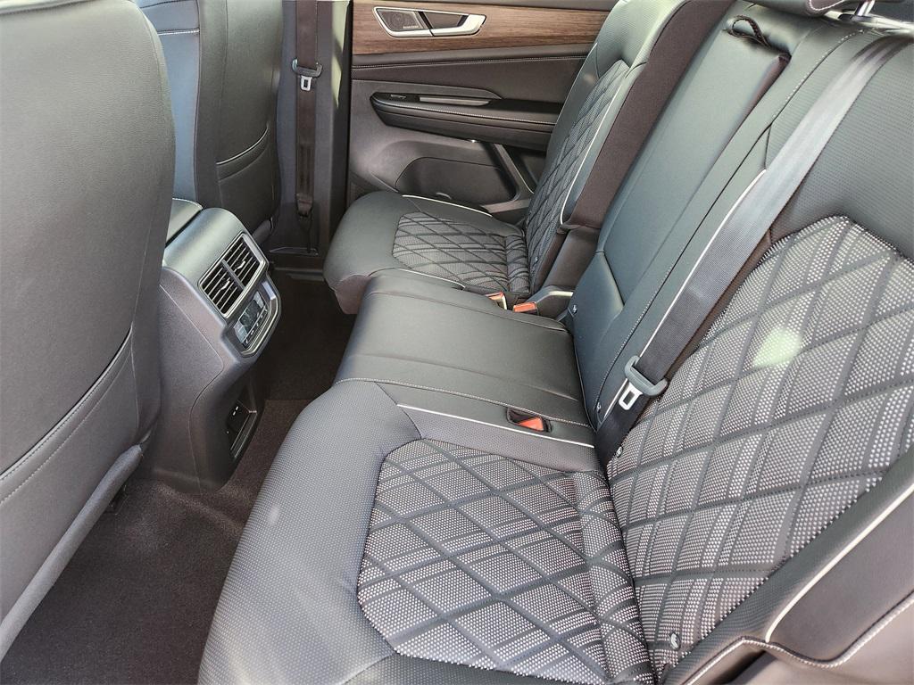 new 2026 Volkswagen Atlas car, priced at $56,502