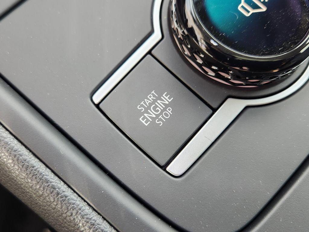 new 2026 Volkswagen Tiguan car, priced at $39,585