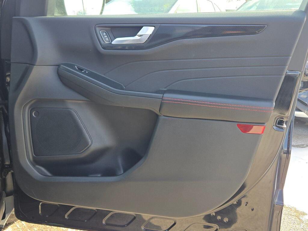 used 2025 Ford Escape car, priced at $25,566