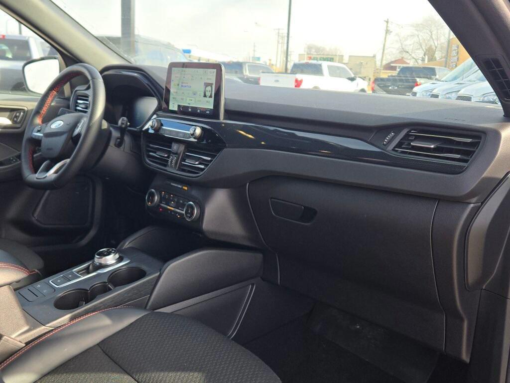 used 2025 Ford Escape car, priced at $25,566