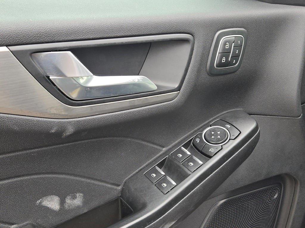 used 2022 Ford Escape car, priced at $24,305