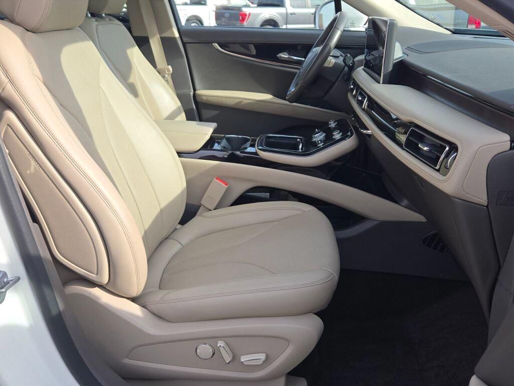 used 2022 Lincoln Nautilus car, priced at $35,453