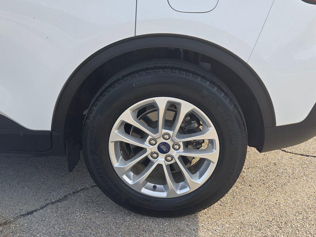 used 2022 Ford Escape car, priced at $18,995