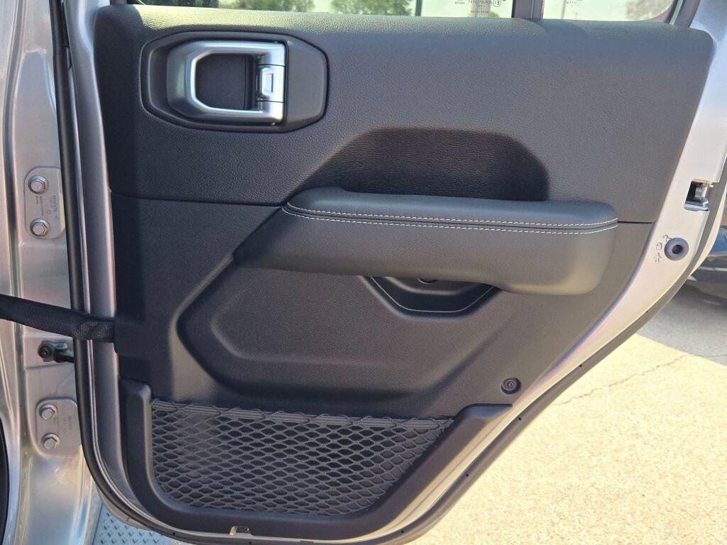 used 2020 Jeep Gladiator car, priced at $30,595