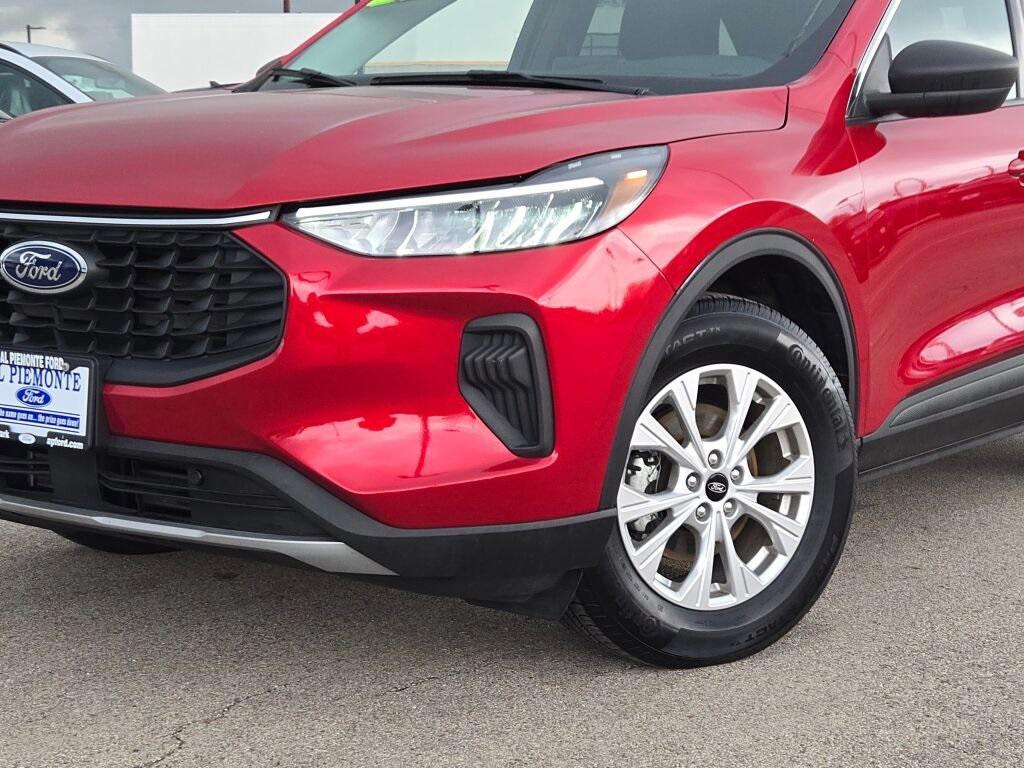 used 2023 Ford Escape car, priced at $21,437