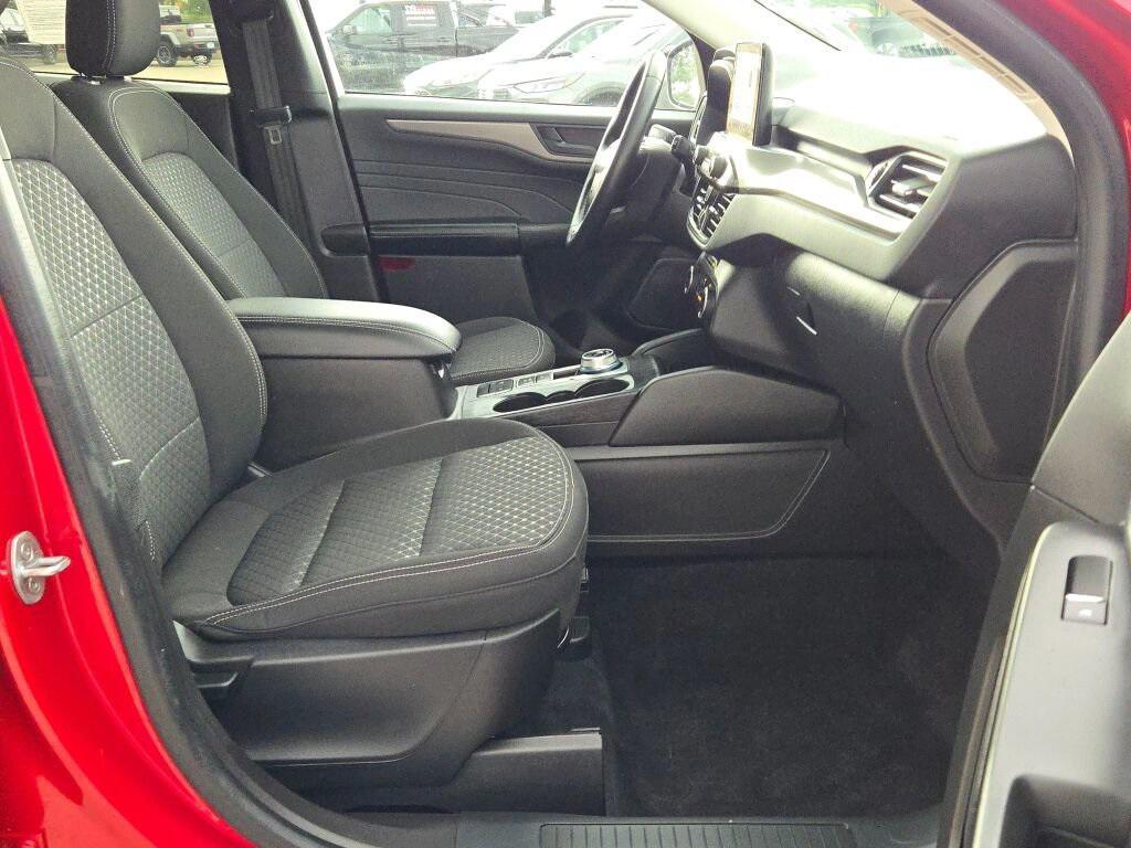 used 2023 Ford Escape car, priced at $21,437