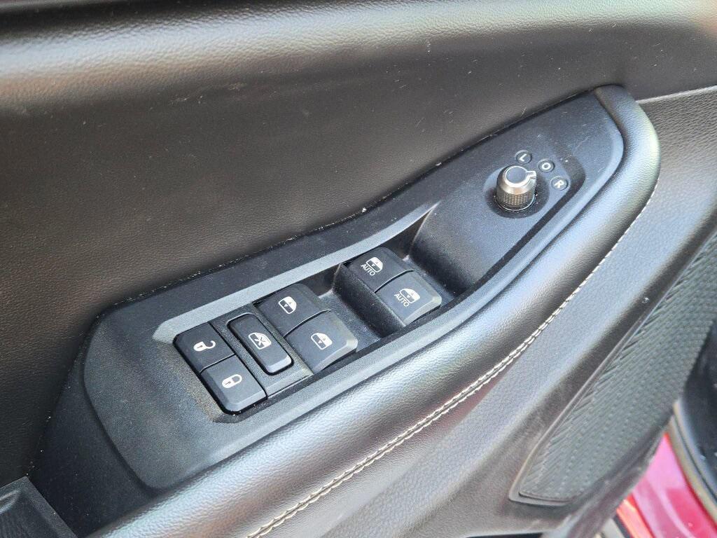 used 2023 Jeep Grand Cherokee L car, priced at $27,291