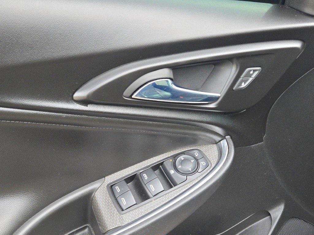 used 2018 Chevrolet Malibu car, priced at $13,995