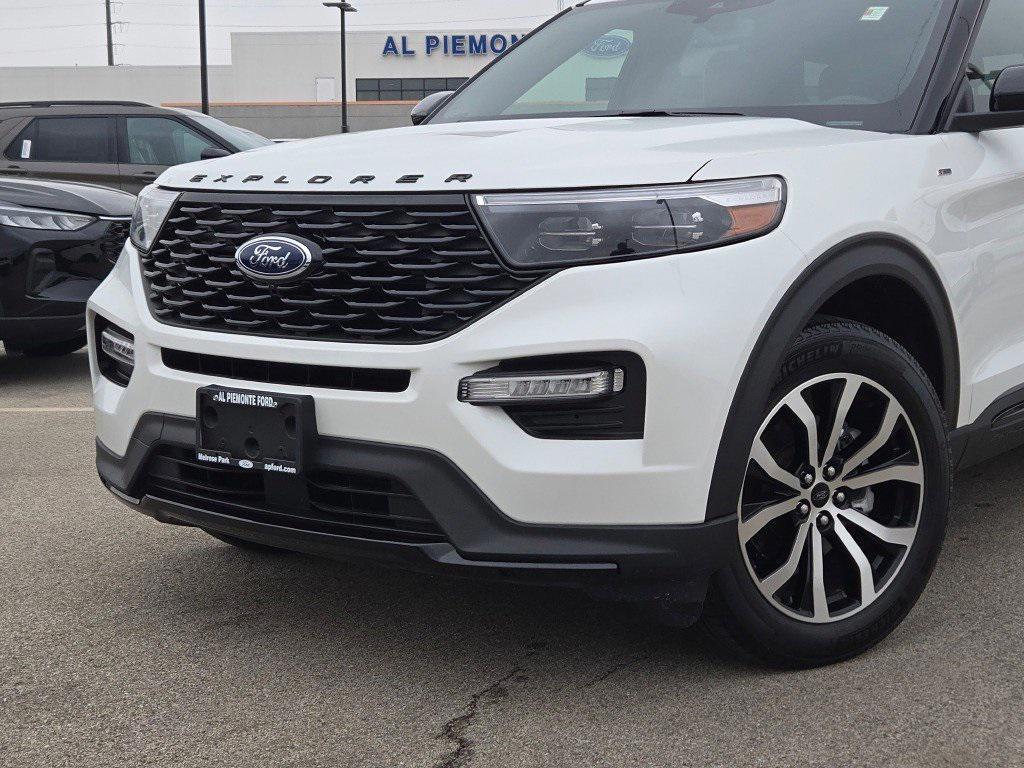 used 2023 Ford Explorer car, priced at $33,869