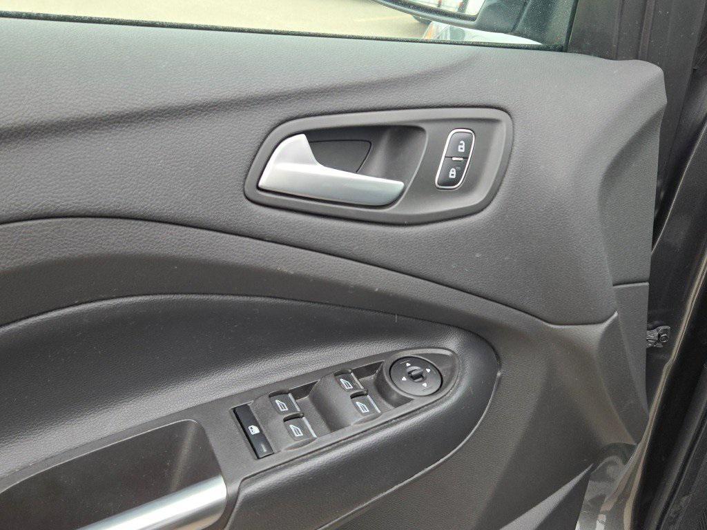 used 2019 Ford Escape car, priced at $9,995