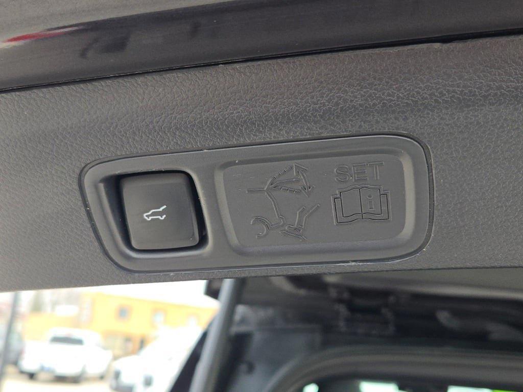 used 2022 Ford Expedition car, priced at $44,595