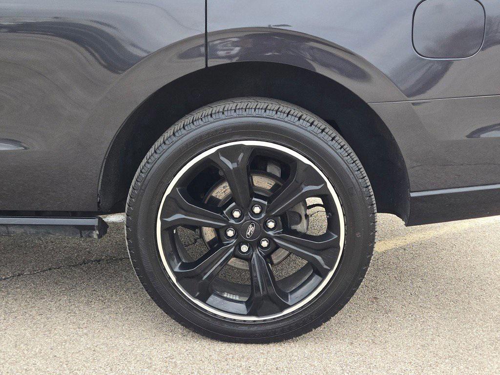 used 2022 Ford Expedition car, priced at $44,595