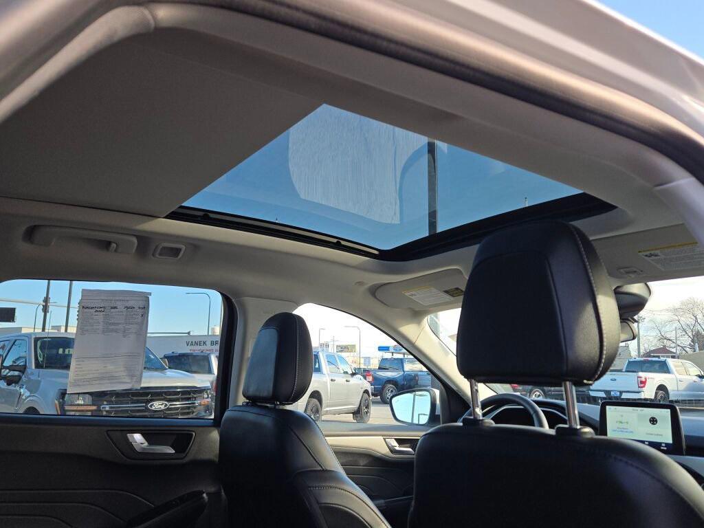 used 2022 Ford Escape car, priced at $22,560