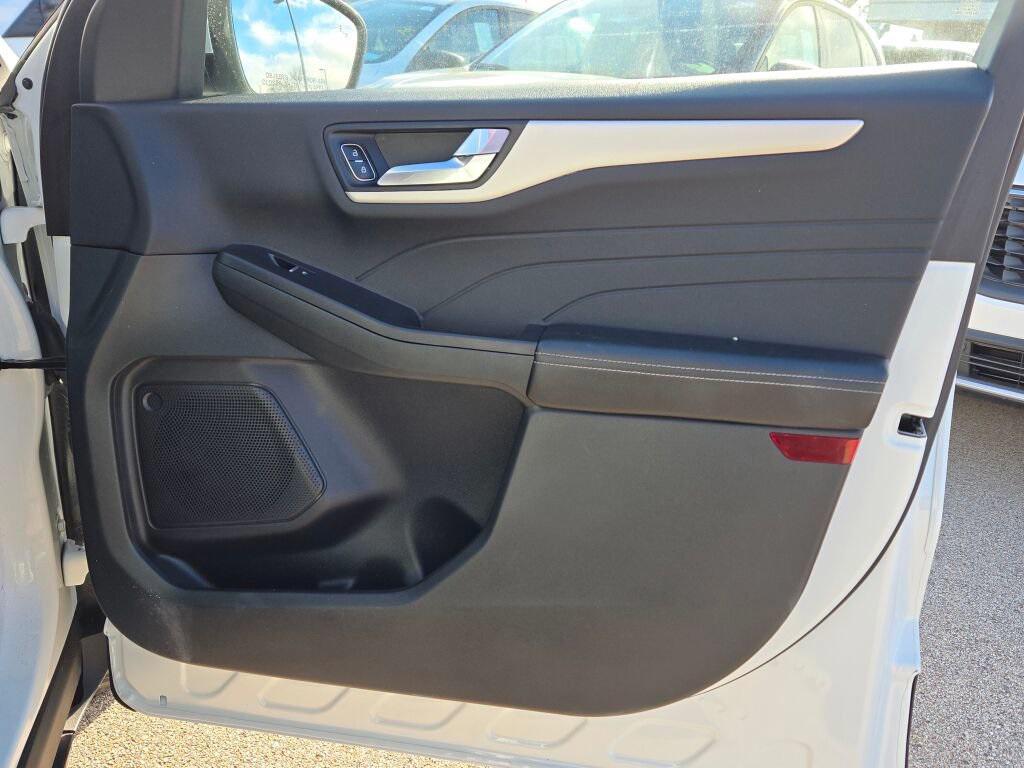 used 2022 Ford Escape car, priced at $22,560