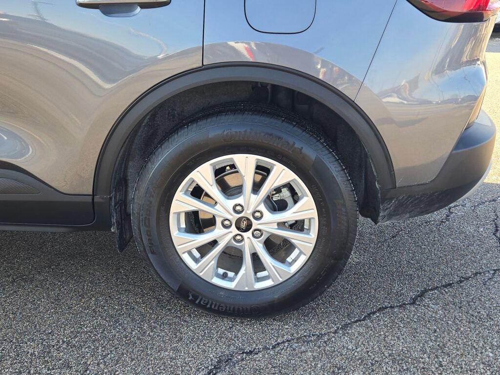 used 2023 Ford Escape car, priced at $22,999